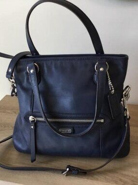 Coach Daisy Mia Soft Navy Leather Convertible Crossbody Bag with Hangtag